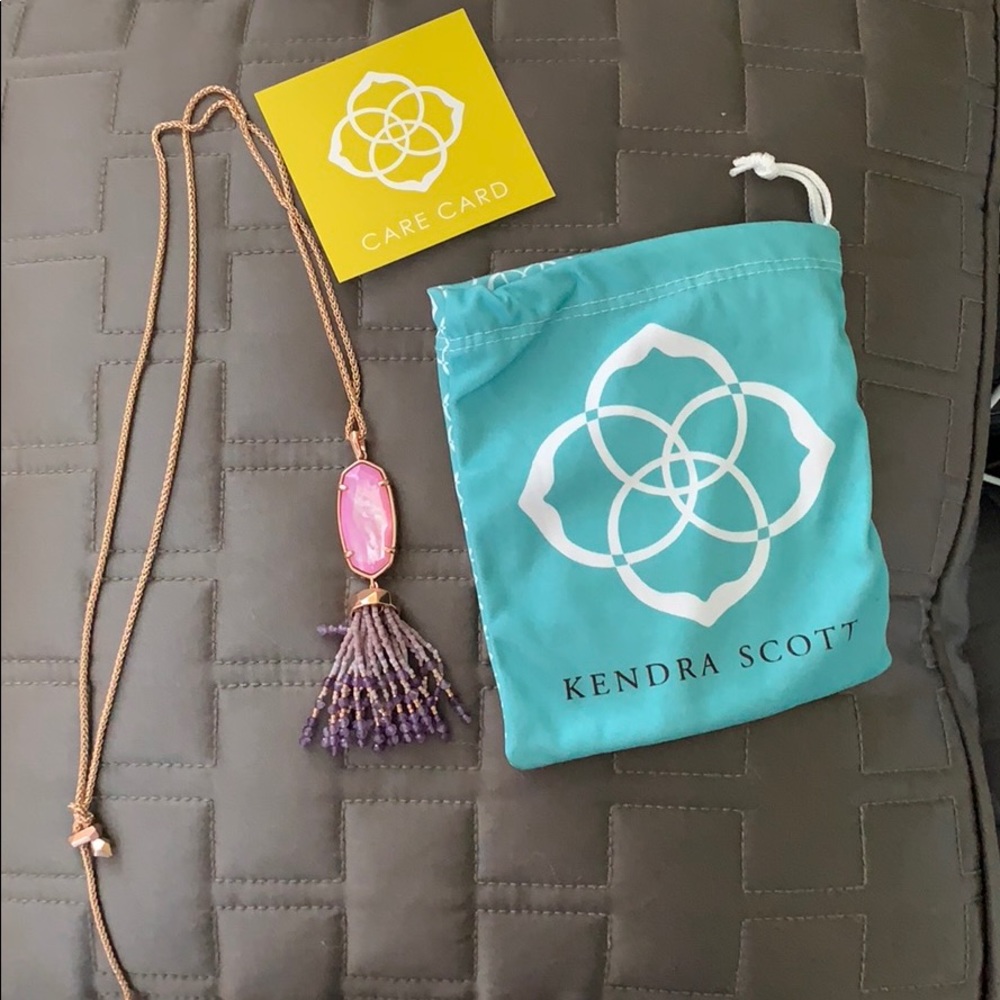 Kendra Scott long gold necklace